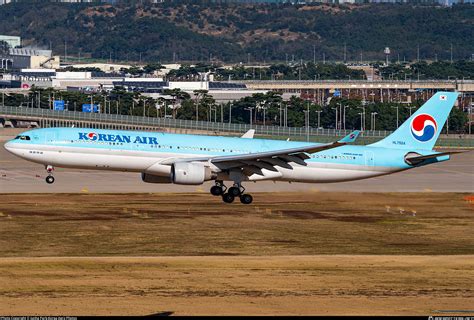 HL7524 Korean Air Airbus A330 322 Photo By Junha Park Korea Aero Photos