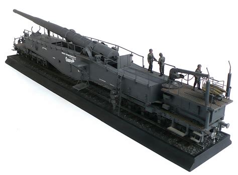 The Great Canadian Model Builders Web Page!: Krupp 28 cm K5 railway gun "Leopold"