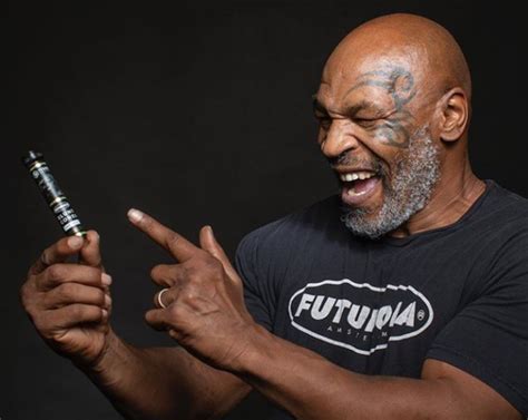 Mike Tyson Afirma Que Deveria Ter Fumado Maconha Durante A Carreira