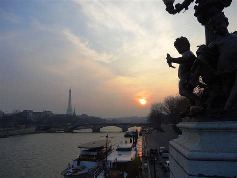 Où Voir les Couchers de Soleil sur Paris : Guide des Meilleurs Endroits