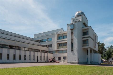 Modern Architecture, Village, Mansions, Modernism, House Styles, City ...
