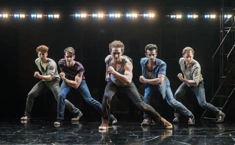 Review West Side Story At Signature Theatre Theatrebloom