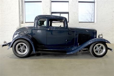 1932 FORD 5 WINDOW CUSTOM COUPE Side Profile 232251