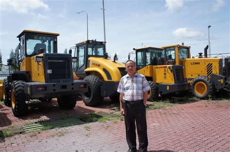 Hong Seng Group Ventures Into Construction Machinery Business