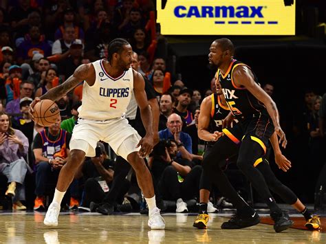 Clippers Kawhi Leonard To Miss Game Due To Right Knee Sprain How La