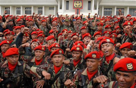 BREVET KOPASSUS ANTARA Foto