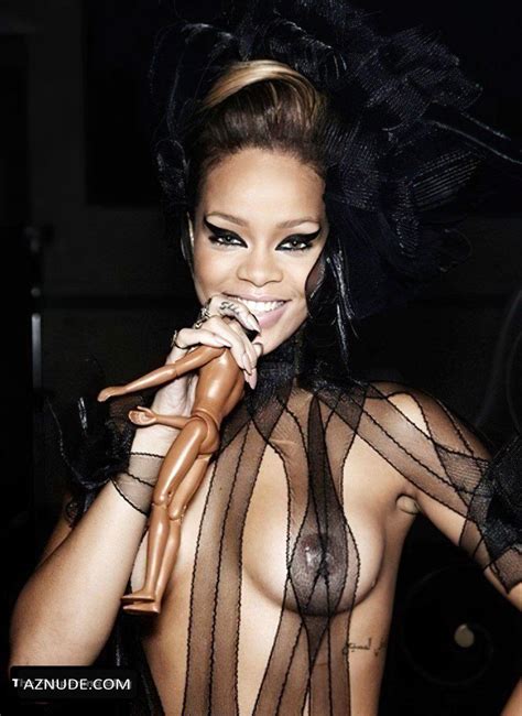 Rihanna Sexy Poses Topless Showing Off Her Nude Tits And Ass In A