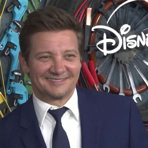 Jeremy Renner Shares His Duty To Recover Since Snowplow Accident