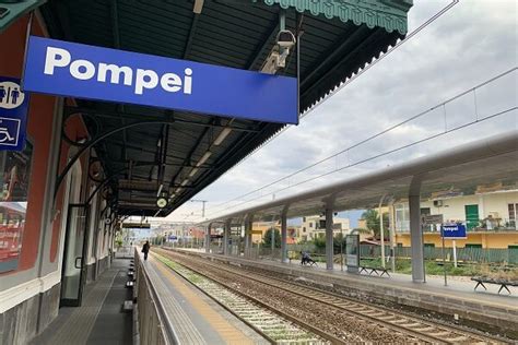 How Far Is Pompeii Ruins From The Train Station