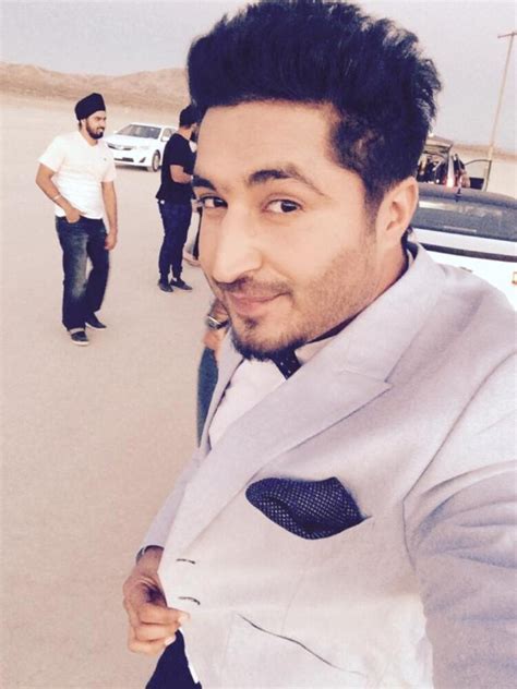 Jassi Gill Looking Classy Desi Comments