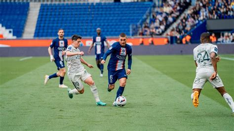 Match Le Groupe Pour Auxerre PSG Avec Verratti Et Un U19 Sur Deux