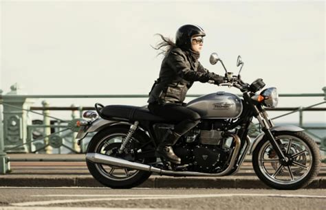 The 10 Best Beginner Motorcycles Beginner Motorcycle Women Riding