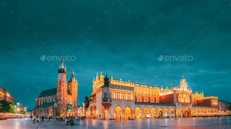 Krakow Poland Evening Night View Of St Mary S Basilica And Cloth