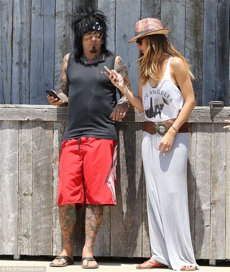 Nikki Sixx Girlfriend Courtney Telegraph