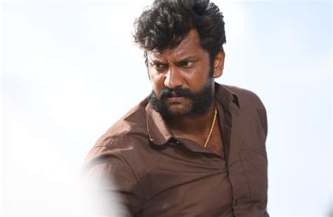 Kazhuvethi Moorkkan 2023 Cast And Crew Release Date Images Ott