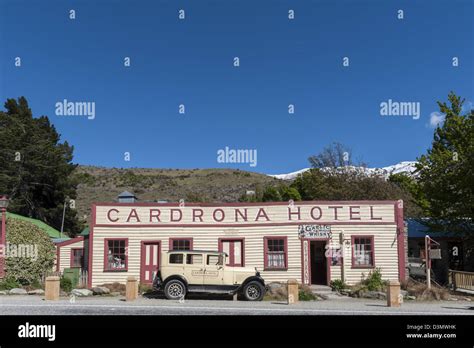 Cardrona hotel built 1863 crown hi-res stock photography and images - Alamy