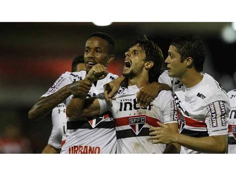 Convocado Por Tite Rodrigo Caio Faz Gol E Festeja Momento Na Carreira