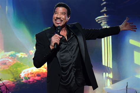 Lionel Richie Says His Sex Drive No Longer Lasts All Night Long