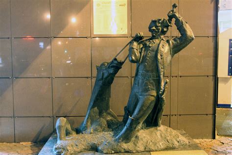 Памятник барону Мюнхгаузену: история и фото.