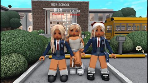 BUILDING A HIGH SCHOOL ON BLOXBURG FT BELLZA AND LILAH YouTube