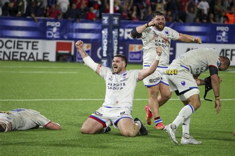 Rugby En images Marée grenobloise à Aix explosion de joie et