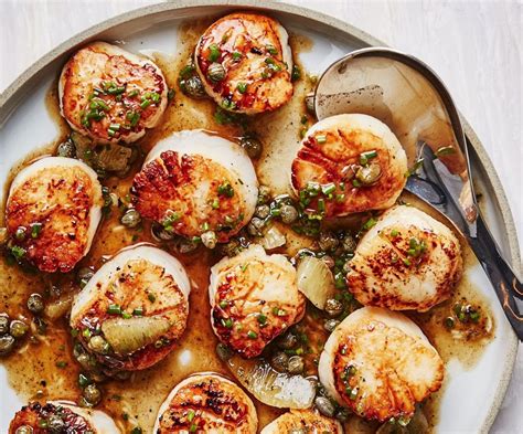 Pan Seared Scallops With Lemon Caper Sauce