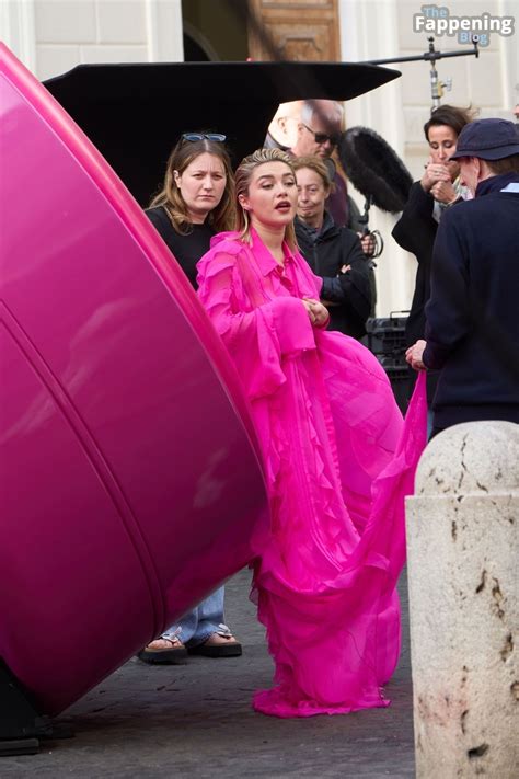 Florence Pugh Flashes Her Nude Tits During A Shoot For Valentinos