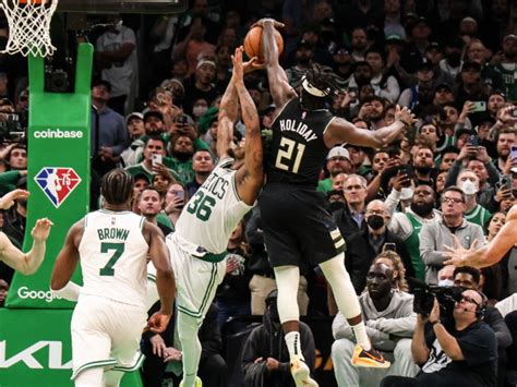 11 Great Images From The Bucks Remarkable Game 5 Win Versus The Celtics