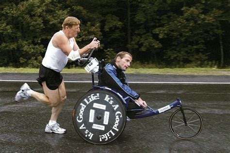 Boston Marathon Icon Dick Hoyt Dead At