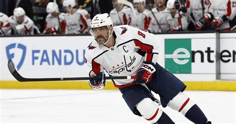 Video: Capitals' Alexander Ovechkin Breaks Wayne Gretzky's Record for ...