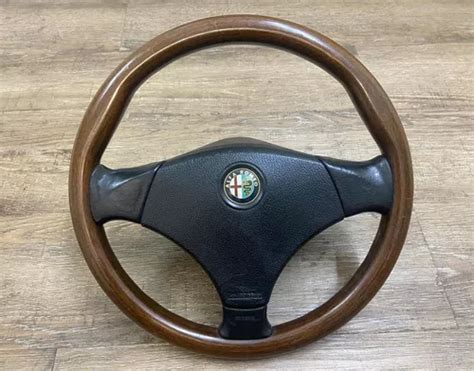 Volante Original Momo Madeira Alfa Romeo 155