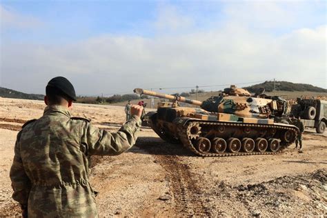 Turkey Sends More Reinforcements To Border With Syrias Idlib Middle