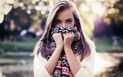 Women Face Long Hair Women Outdoors Brunette Looking At Viewer X Wallpaper