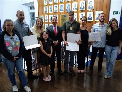 Investigadores de Polícia Civil recebem homenagem da Câmara Municipal