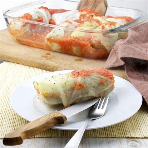 Cabbage rolls in tomato sauce – The FoodOlic recipes