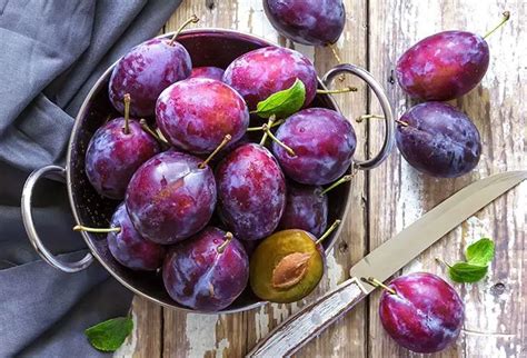 What Is The Benefit Of Eating Plums 11 Health Benefits