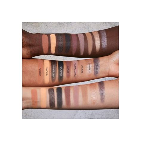 Paleta De Sombras Pretty Grunge Huda Beauty