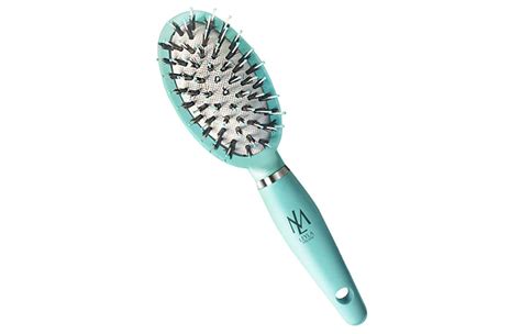 Best Travel Hair Brushes That Adds Shine To Your Hair