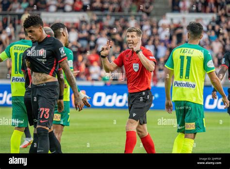 Fc Midtjylland Aek Larnaca Fotografías E Imágenes De Alta Resolución