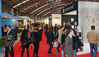 M S De Personas Visitan La Feria Sico De Vigo Arquitectura Y