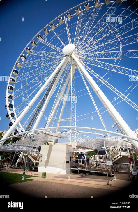 Brisbane south bank wheel hi-res stock photography and images - Alamy