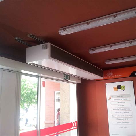 Rideau D Air De Plafond Windbox M G Airtecnics Mural Industriel