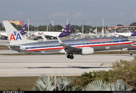 N866NN Boeing 737 823 American Airlines Alessandro Lukas JetPhotos