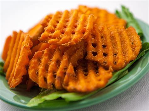 Sweet Potato Fries Crispy And Lightly Dusted With Cinnamon And Sugar Crispy Sweet Potato