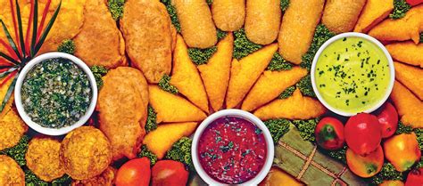 What are some traditional Colombian dishes that are worth trying ...