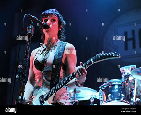 Aug 24 2010 Columbus Ohio U S Singer Guitarist LZZY HALE Of