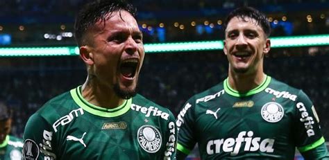 Palmeiras atropela Bolívar e avança às oitavas a melhor campanha