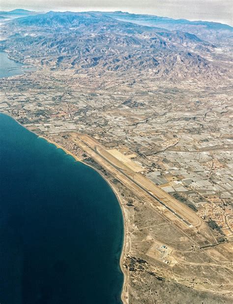 Almería Airport (Almería) | Structurae