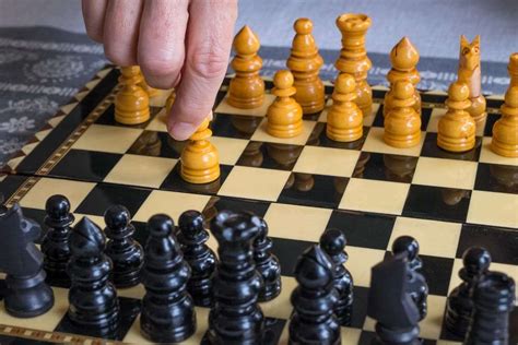 How Can Chess Strategies Help In Real Life Situations? - Gizmofacts