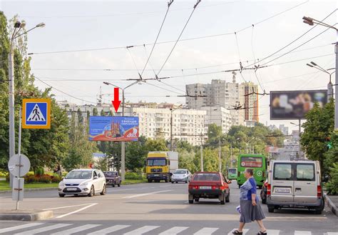Розміщення реклами на Гвардейцев Широнинцев кл., 108, в центр - 135б ...